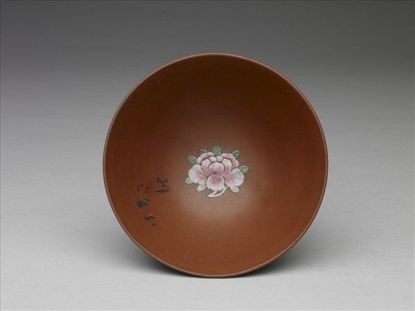 宜興胎琺瑯彩四季花卉蓋碗