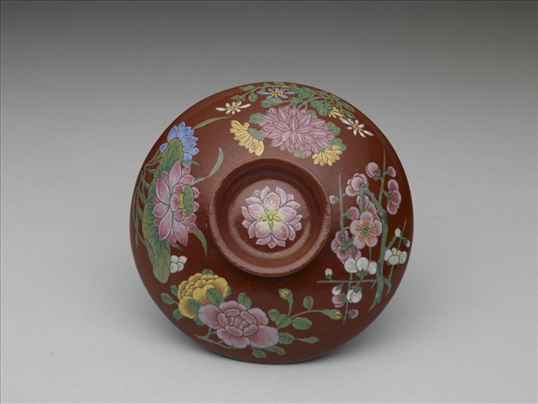宜興胎琺瑯彩四季花卉蓋碗