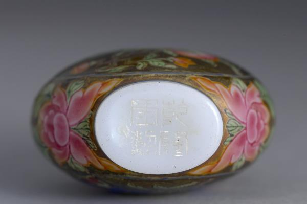 玻璃胎畫琺瑯富貴福壽紋鼻煙壺