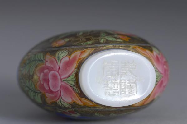 玻璃胎畫琺瑯富貴福壽紋鼻煙壺