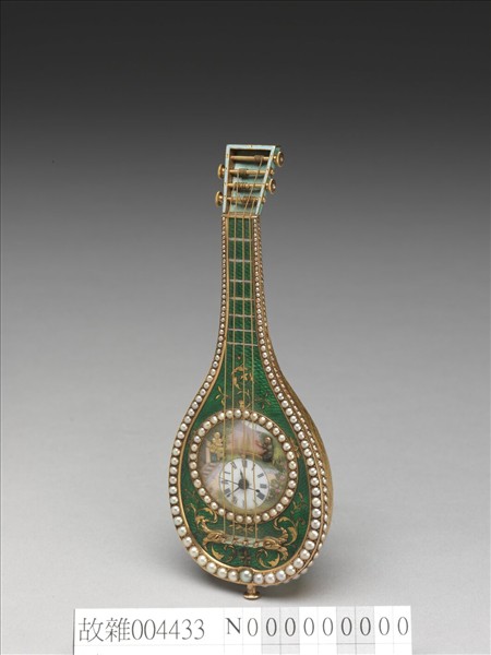 銅鍍金內填琺瑯琵琶式懷錶