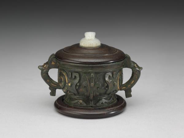 嵌金銀蝸身獸紋簋