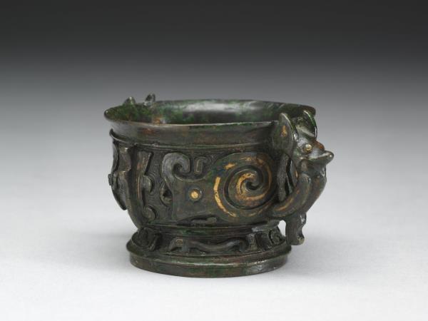 嵌金銀蝸身獸紋簋