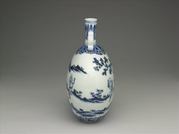 青花人物紋如意耳扁壺