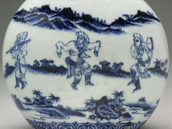 青花人物紋如意耳扁壺