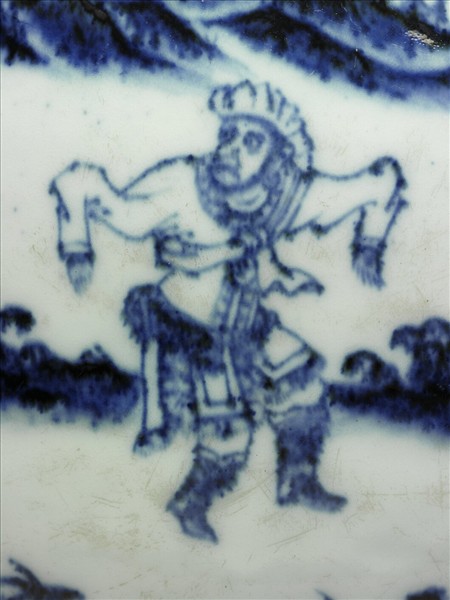 青花人物紋如意耳扁壺