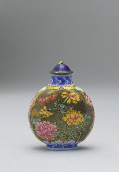 玻璃胎畫琺瑯花卉鼻煙壺