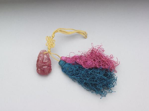 粉紅碧璽雕花珮