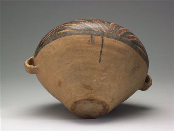 馬家窯文化半山類型 雙耳波濤紋彩陶罐