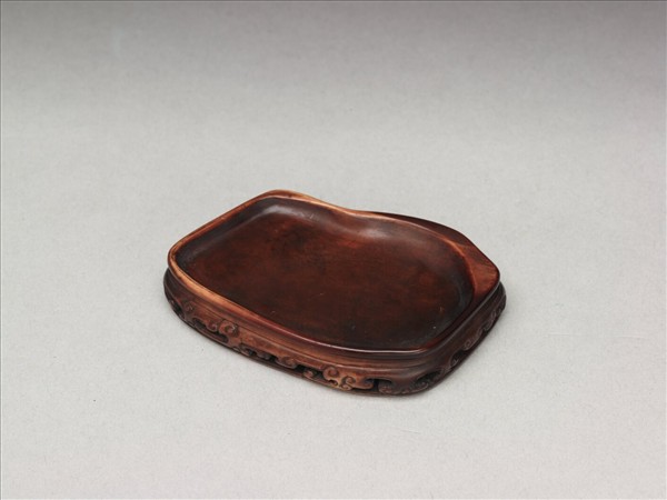 套料雕梅花書鎮