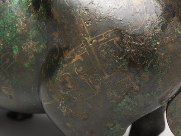 嵌綠松石金屬絲犧尊