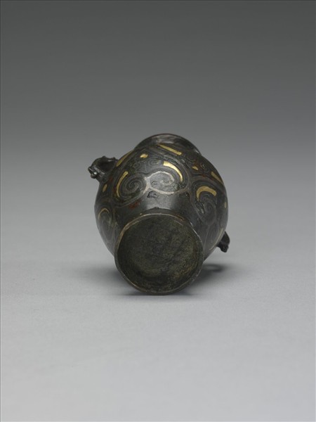 嵌金銀如意雲紋獸耳銅壺