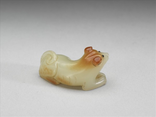 玉犬墜飾