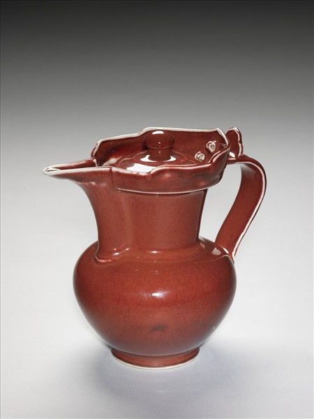 寶石紅釉僧帽壺