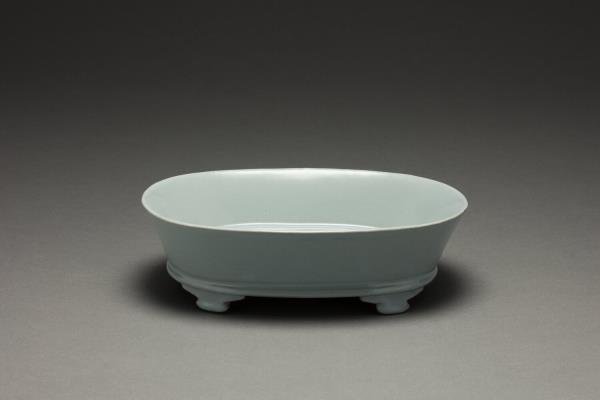 汝窯 青瓷無紋水仙盆