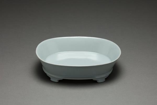 汝窯 青瓷無紋水仙盆