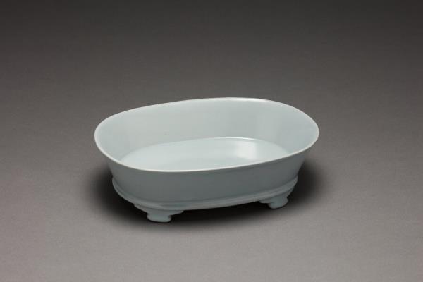 汝窯 青瓷無紋水仙盆