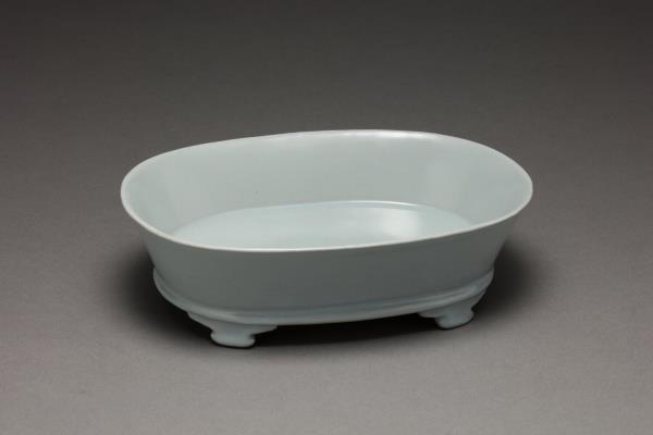 汝窯 青瓷無紋水仙盆