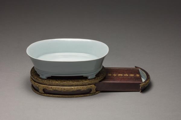 汝窯 青瓷無紋水仙盆