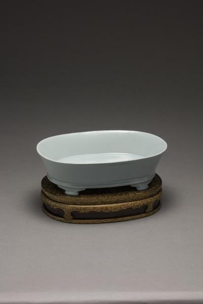 汝窯 青瓷無紋水仙盆