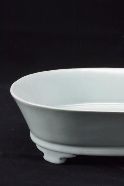 汝窯 青瓷無紋水仙盆