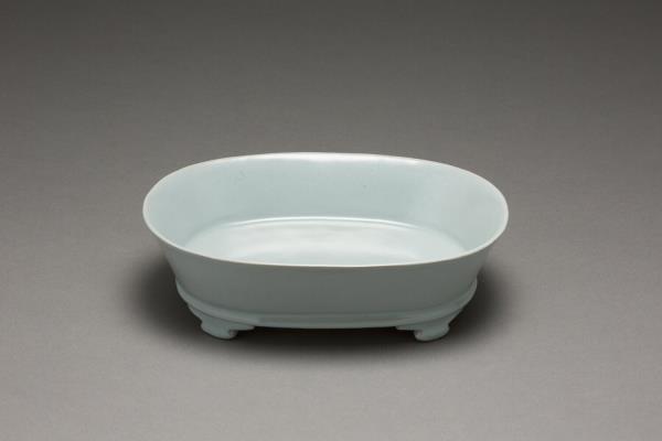 汝窯 青瓷無紋水仙盆