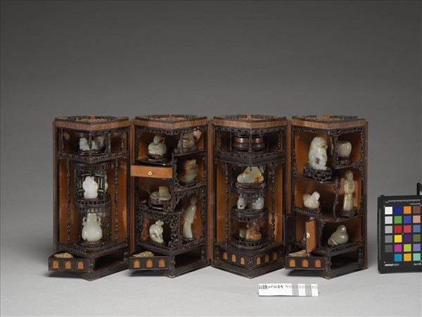 紫檀木鑲竹絲轉盤格子