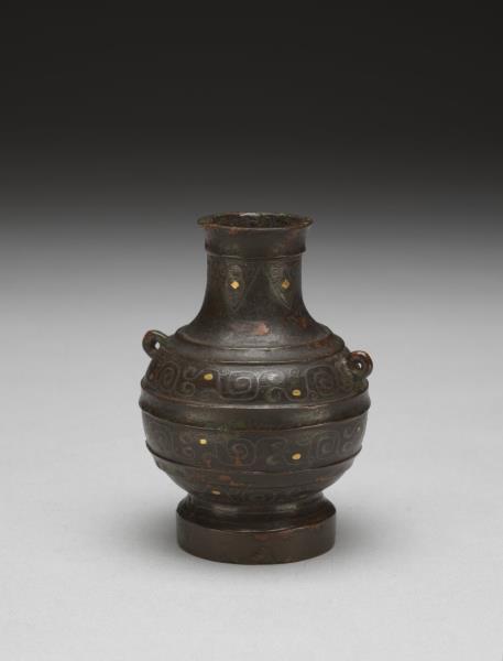 嵌金銀環耳帶紋銅壺